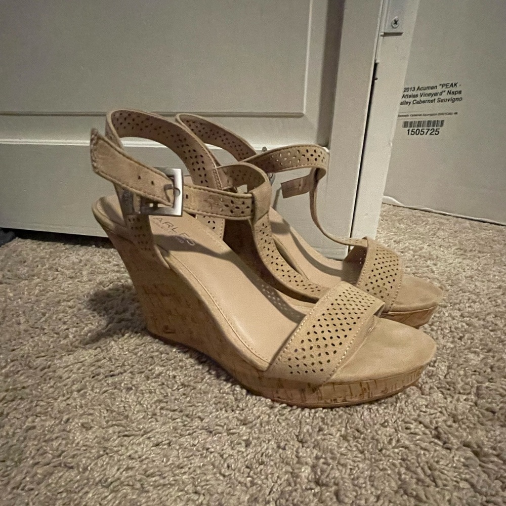 Nude Wedges